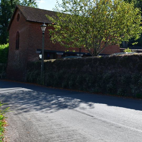Linhay And Wall Approximately 28 Metres South East Of Lanscombe Farm Cottages