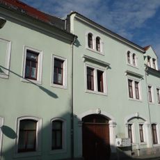 Wohnhaus in geschlossener Bebauung, mit einem Hofflügel Carolinenstraße 27