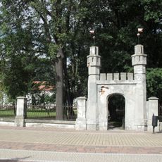 Ogrodzenie z bramkami