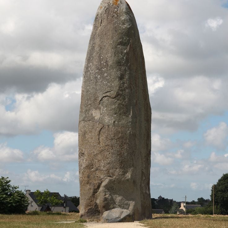 Menhir de Champ-Dolent