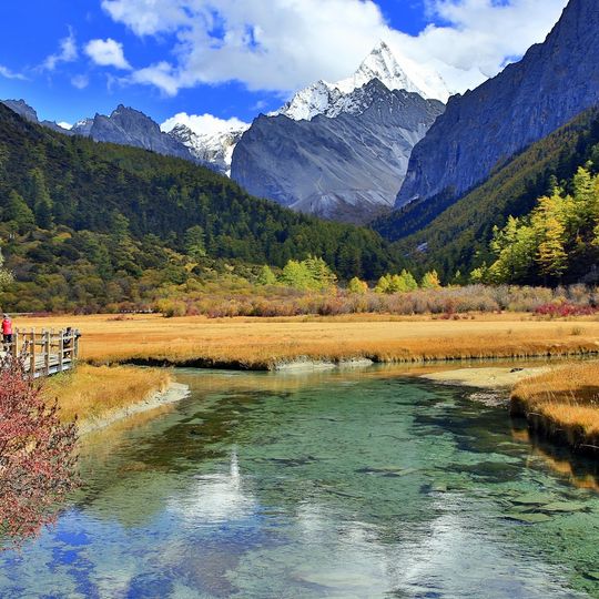Réserve naturelle de Yading