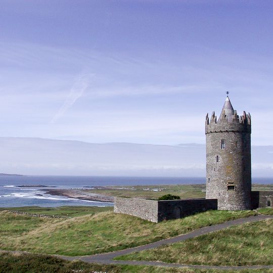 Doonagore Castle