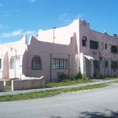 Osceola Apartment Hotel
