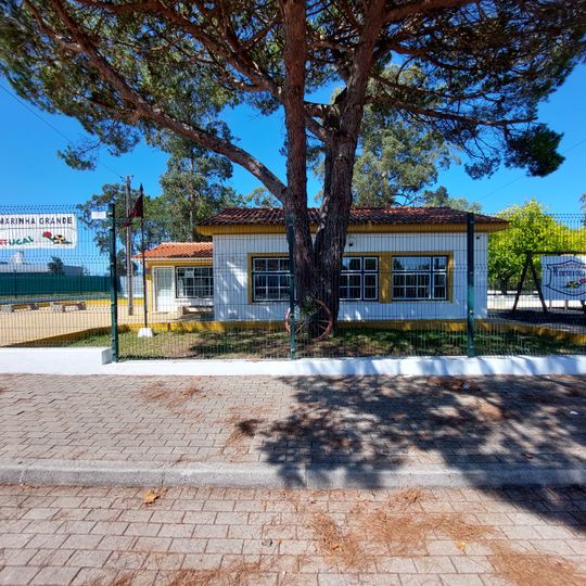 Escola Primária de Pero Neto