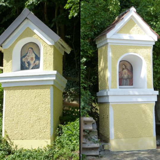 Zwei Kapellenbildstöcke