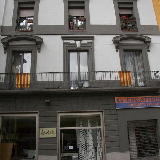 House in carrer dels Dolors, 2