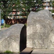 Twee kleidelen (Hien sculptuur)