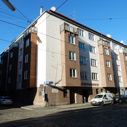 Wohnhausanlage Rosensteingasse 47–49