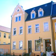 Wohnhaus in halboffener Bebauung Schillerstraße 6