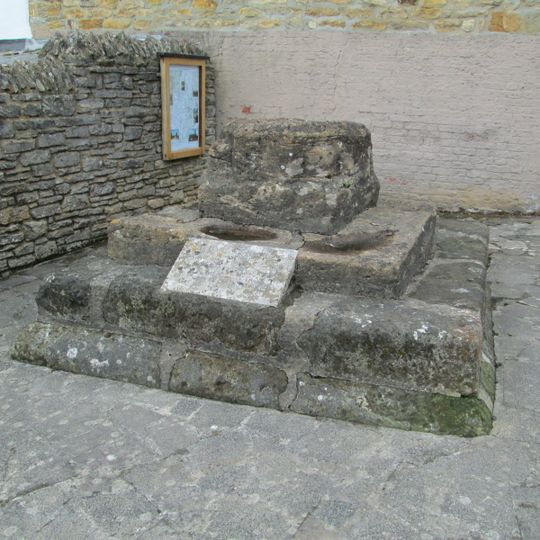 Standing cross, Okeford Fitzpaine