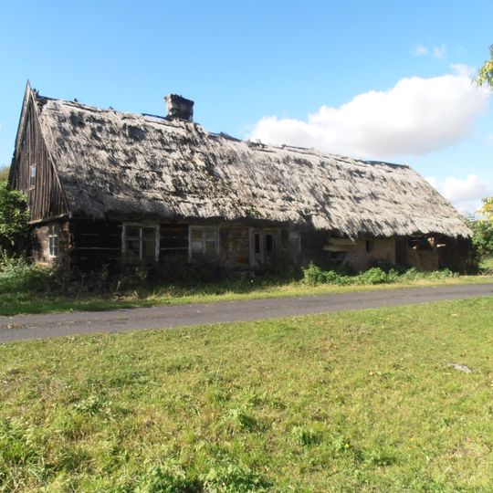 Wooden house in Topolinek, Kuyavian-Pomeranian Voivodeship