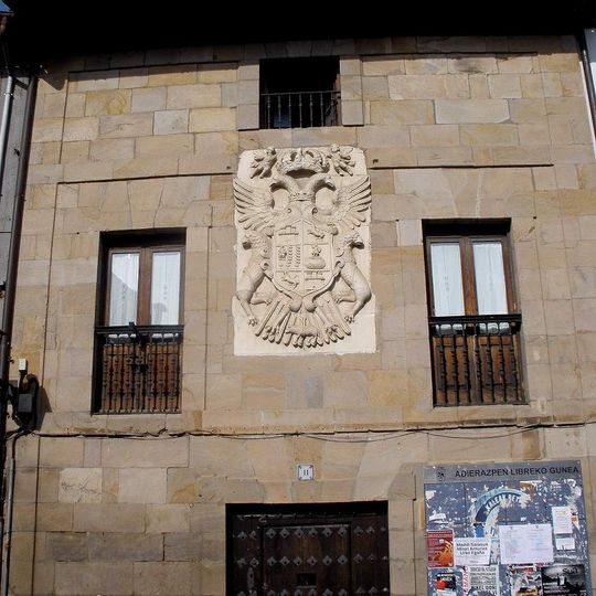 Aretxabaletako udaletxe zaharra