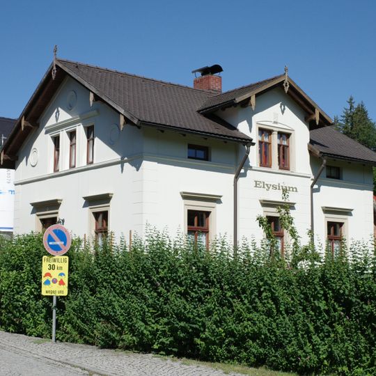 Hainstraße 2