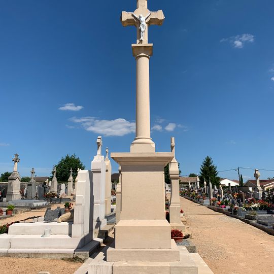 Cemetery cross of Feillens