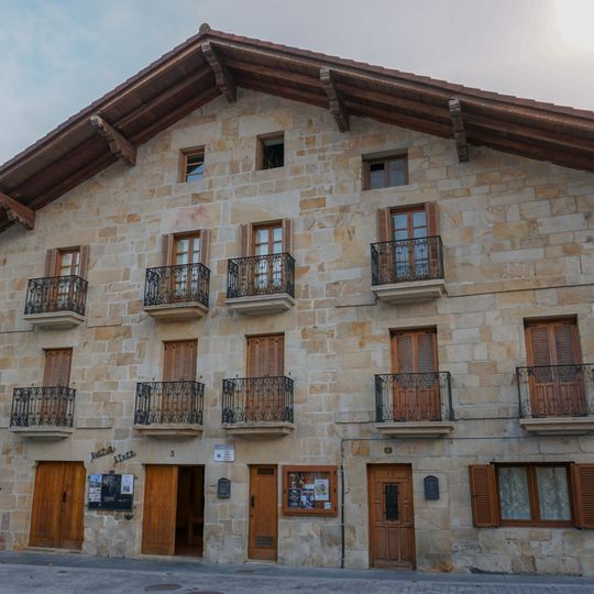 Biblioteca Pública de Olazti/Olazagutía