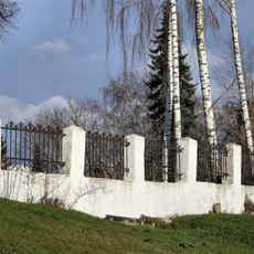 Ограда с воротами (Владимир)