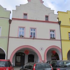 Husovo náměstí 1222