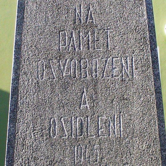 Pomník osvobození ve Snědovicích