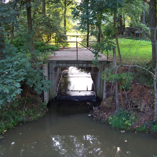 Most přes Hradecký potok přes ústí do Javornice