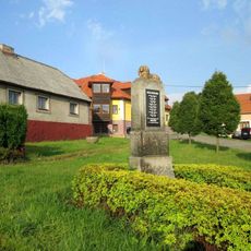 Pomník padlým v Sebečicích