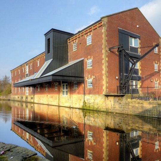 Leeds And Liverpool Canal Warehouse