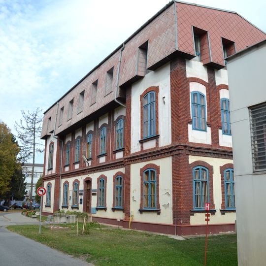 Komenského ústav, polepšovňa, budova administratívna