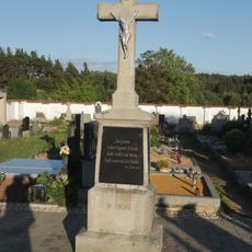 Hřbitovní kříž na trnavském hřbitově