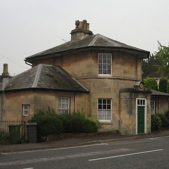 Holly Lodge
