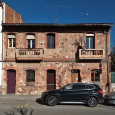 Habitatge a la carretera N-152, 44