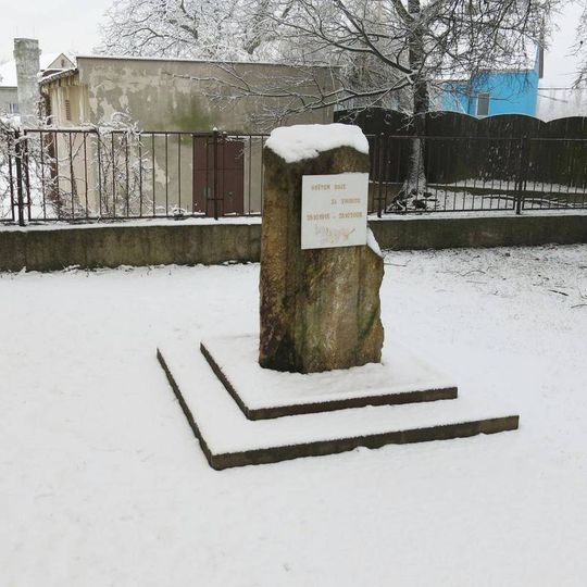 Pomník obětem válek v Ruské ulici v Dubí u Teplic