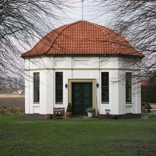 Gut Seestermühe; Gartenpavillon
