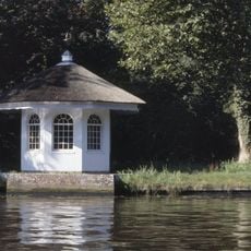 Theekoepel, Over-Holland