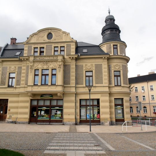 Náměstí Osvoboditelů 8