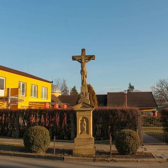 Kříž v Července ulice Nádražní