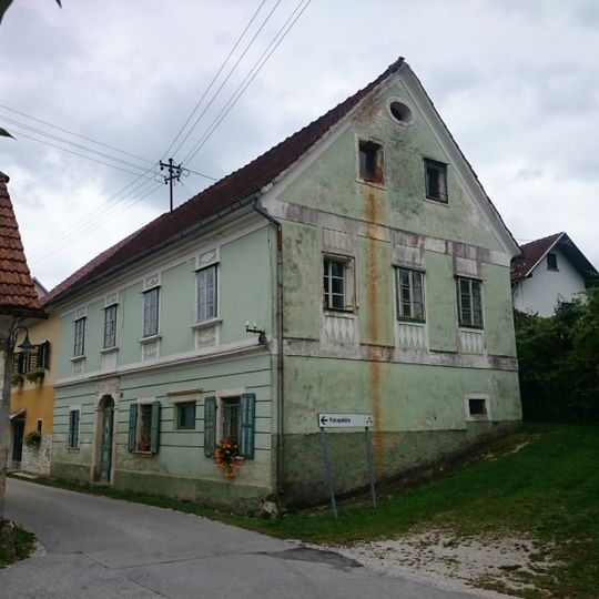 Hiša Pilštanj 5 in 6