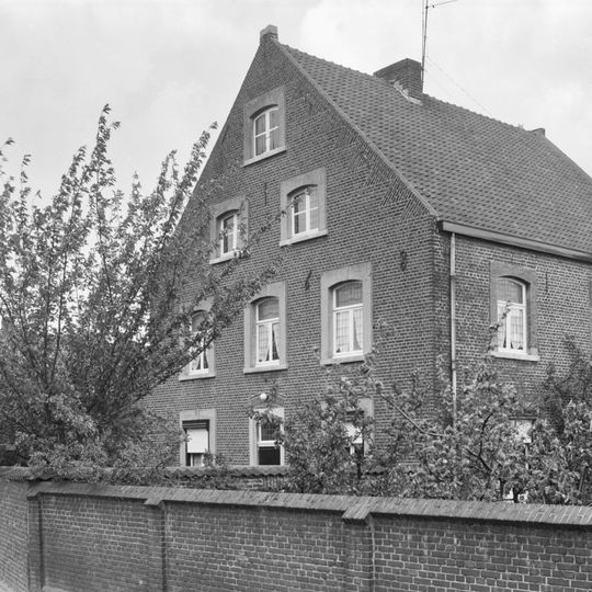 Pastoor Ramakersstraat 9, Roermond