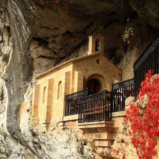 Santa Cueva de Covadonga