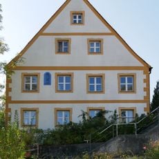 Von-Pfetten-Füll-Straße 4