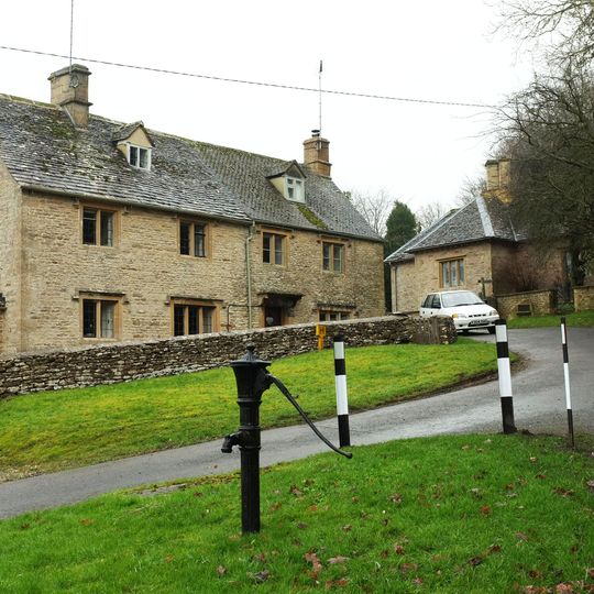 2, Bank Cottages