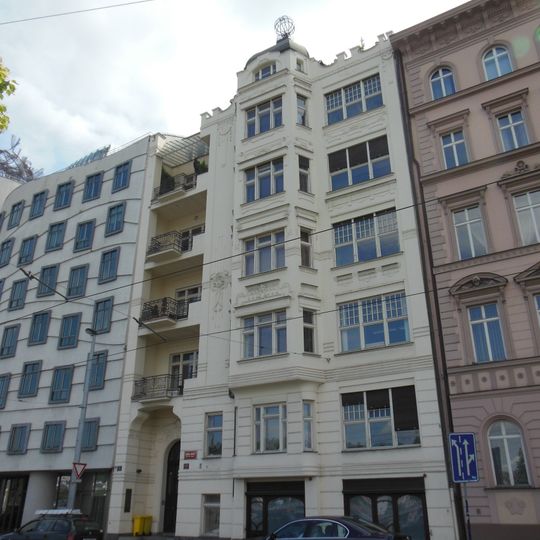 Nájemní domy V. Havla Rašínovo nábřeží