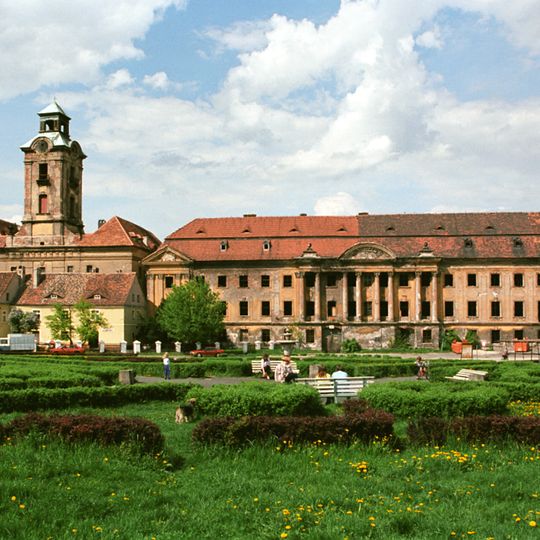 Kompleks zamkowo-pałacowy w Żarach