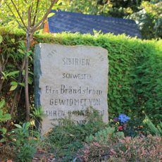 Gedenkstein für Elsa Brändström Rosenthaler Straße 2 (gegenüber)