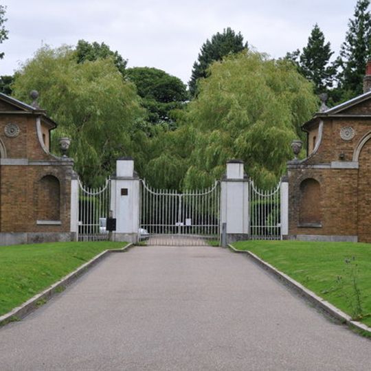West Lodge, Gateway, East Lodge to London Entrance Drive to Copt Hall