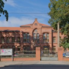 1. Gemeindeschule Adlershof Dörpfeldstraße 54/56