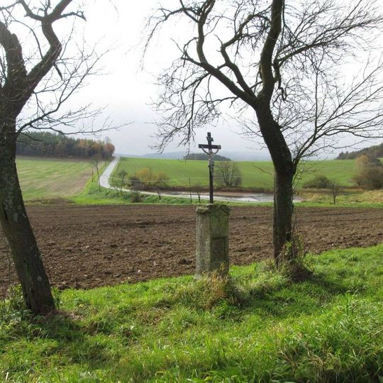 Kříž západně od Polně