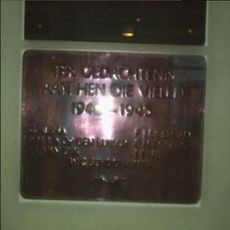 Plaquette in het NS-station (1)