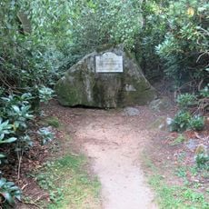 Pomník Václava Beneše Třebízského v parku u Lesního pramene v Mariánských Lázních