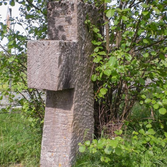 Steinkreuz am Sportplatz Engelthal