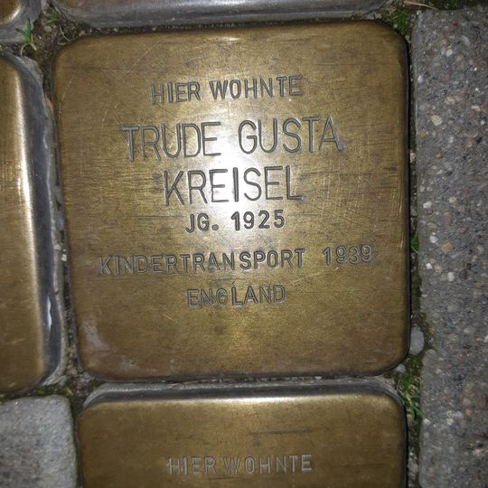 Stolperstein dedicated to Trude Gusta Überleb. Kreisel