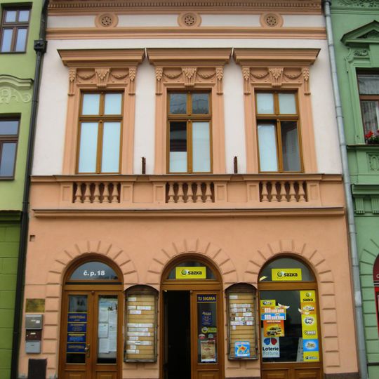 Masarykovo náměstí 18